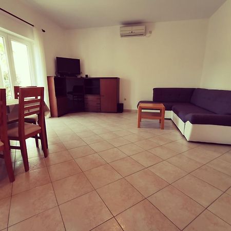 Haus Maro Apartment Supetarska Draga Room photo